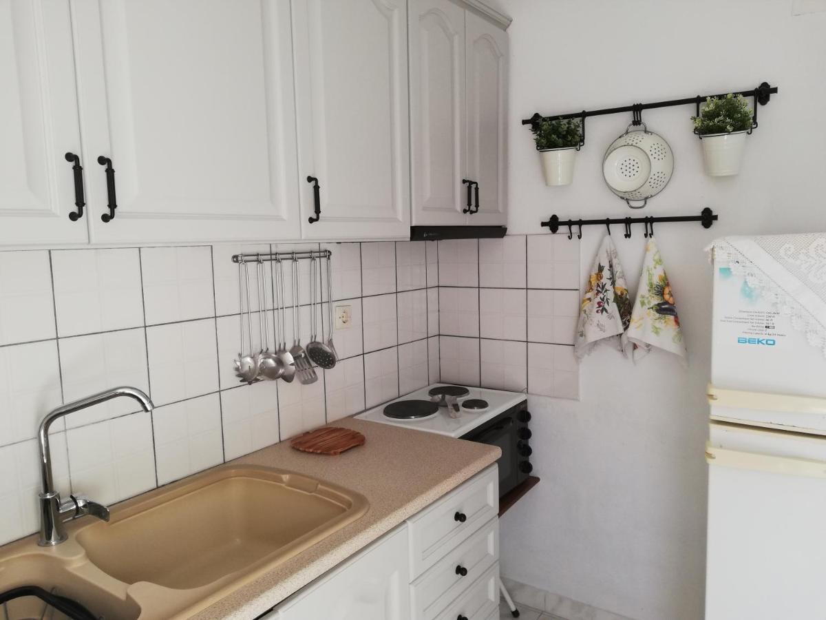 Theodora Apartment Patitiri  Ngoại thất bức ảnh