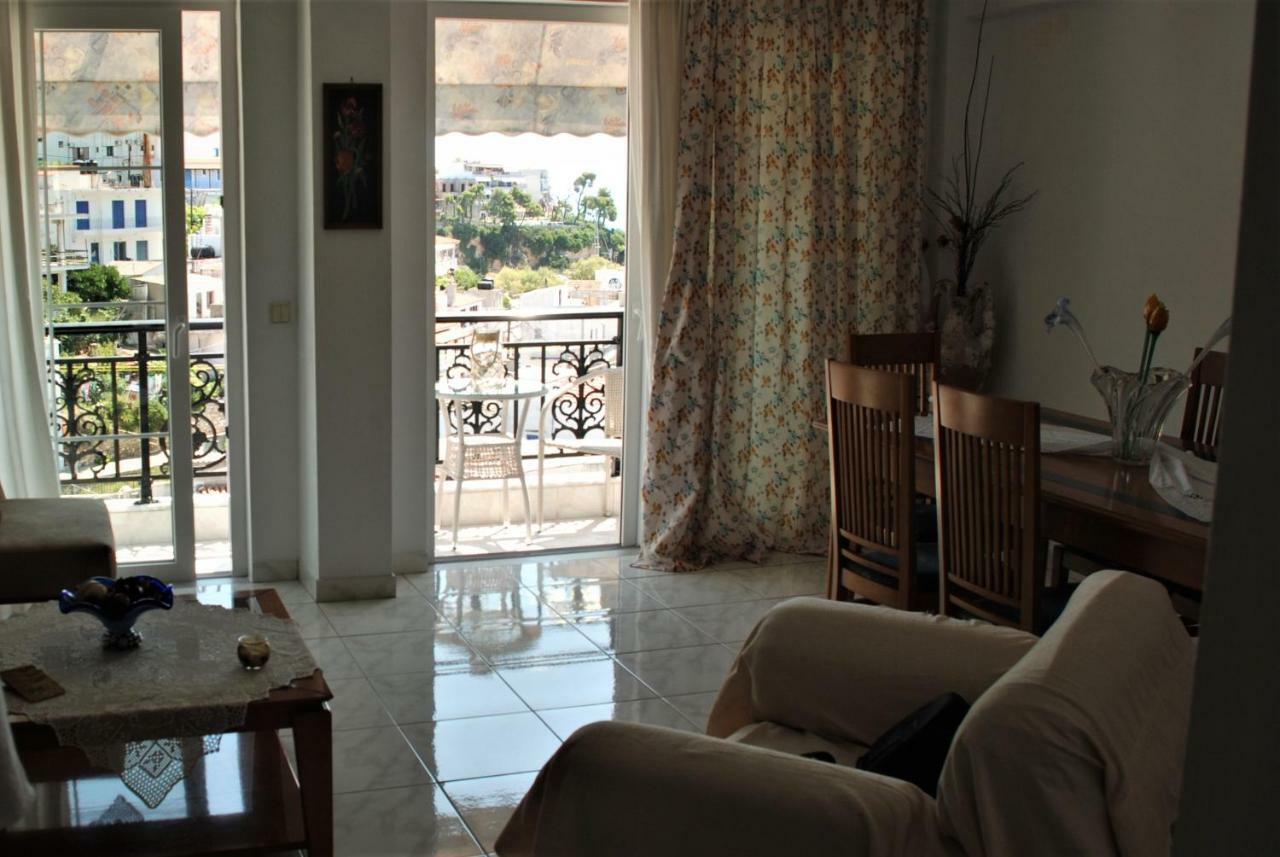 Theodora Apartment Patitiri  Ngoại thất bức ảnh