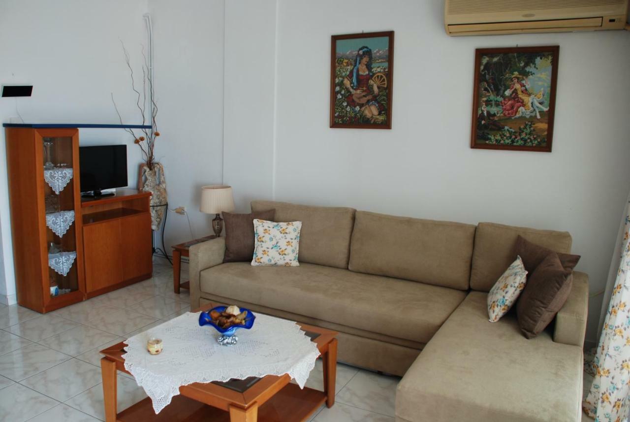 Theodora Apartment Patitiri  Ngoại thất bức ảnh