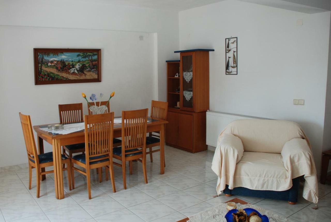 Theodora Apartment Patitiri  Ngoại thất bức ảnh