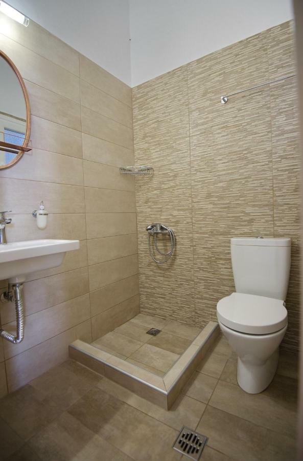 Theodora Apartment Patitiri  Ngoại thất bức ảnh